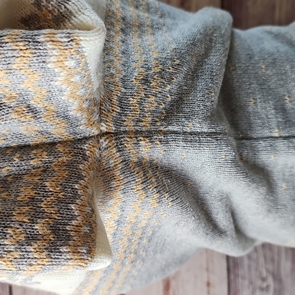 GRAY & WHITE SNOWFLAKE LONG SLEEVE PULLOVER SWEATER CARDIGAN - Picture 7 of 11